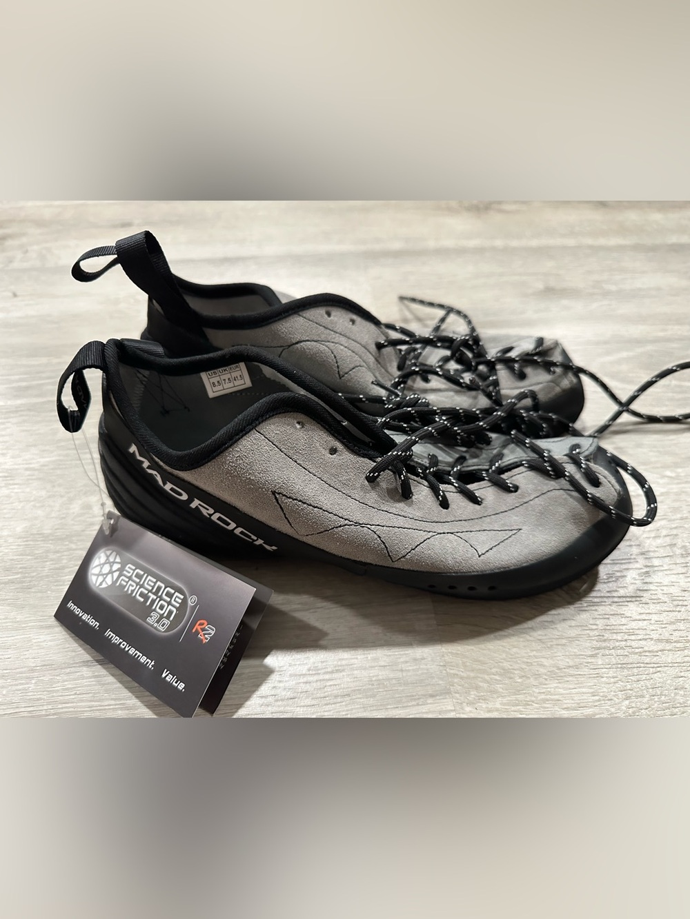 SO13 NWT Mad Rock climbing shoes Mens US 8.5 / Womens US 10 Grey